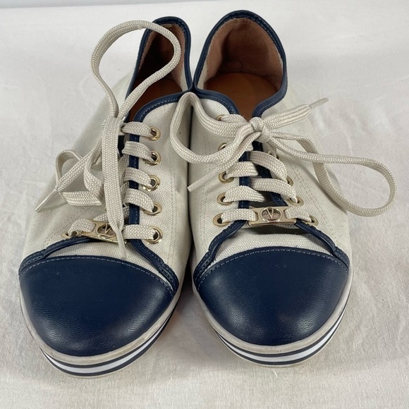 Vizzano Cap Toe Canvas Lace Up Shoe in Cream Blue Size 8 - Picture 3 of 6